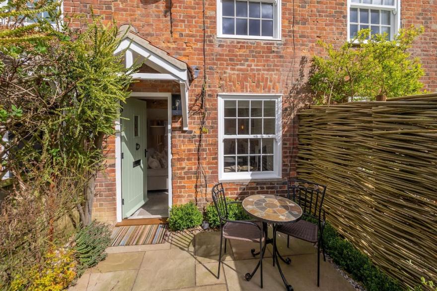 A beautifully refurbished, pretty and romantic Victorian terraced cottage