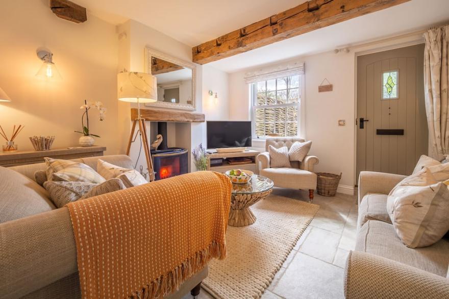 A beautifully refurbished, pretty and romantic Victorian terraced cottage