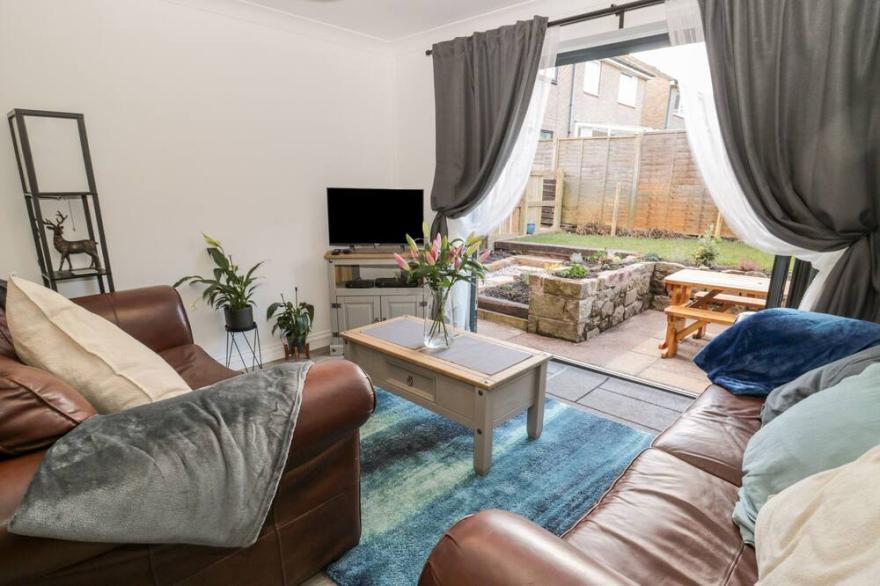 TEÀRLACH HOUSE, family friendly, character holiday cottage in Alnwick