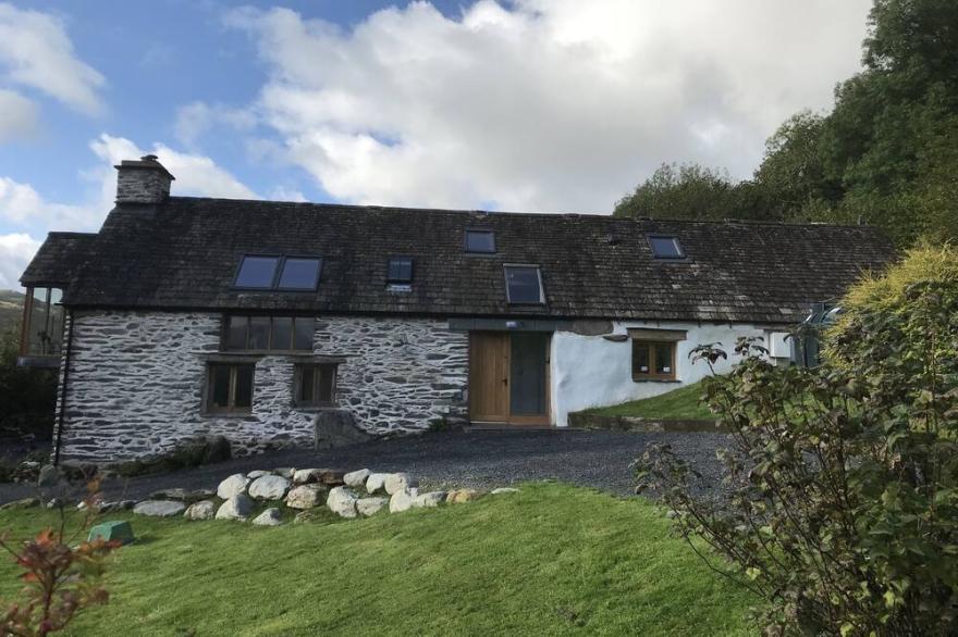 Low Farm & Duddon View Barn. Beautiful farmhouse and adjoining barn conversion