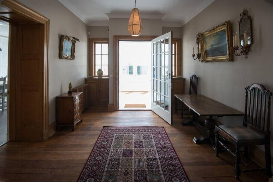 Beautiful 7 bedroom detached house in Elie