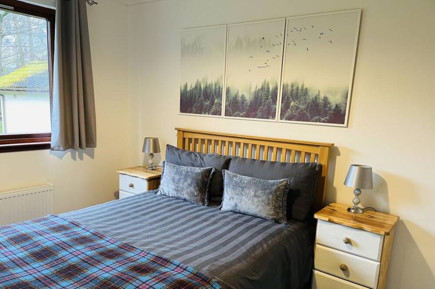 Peaceful bungalow, super close to birnam oak and hiking trails.