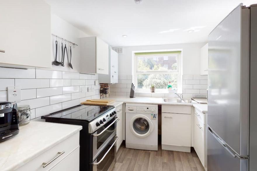 UK.LO.MFG - Lovely 1 bedroom flat in Shepherd's Bush