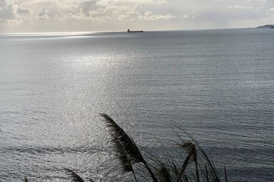 Homely village cottage close to popular beaches