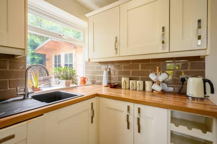 Homely village cottage close to popular beaches