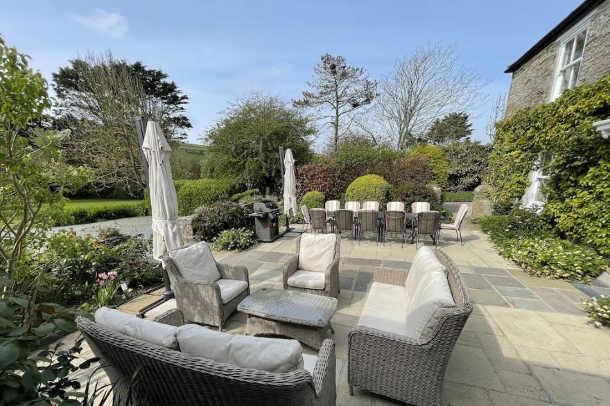 Stunning Country House with heated pool, gardens, rural location near beach