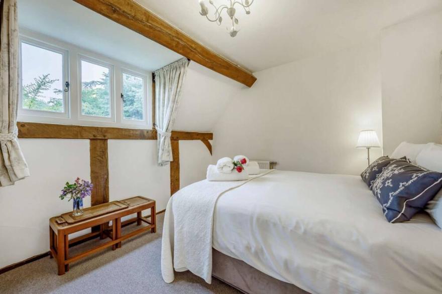 1 bed holiday home in Cirencester - Castle Mews
