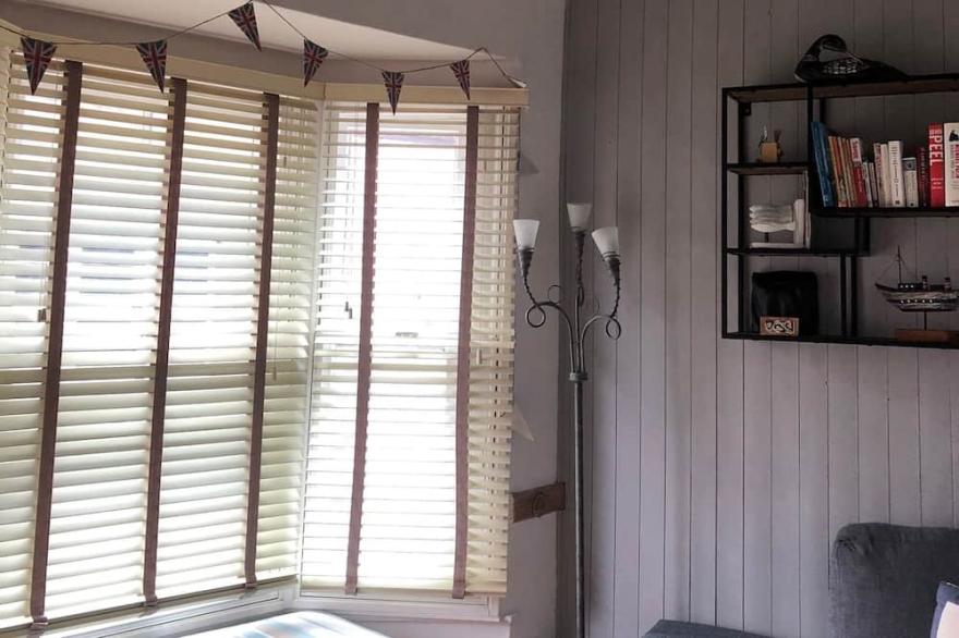 Double Bedroom Flat In The Heart Of  Dartmouth