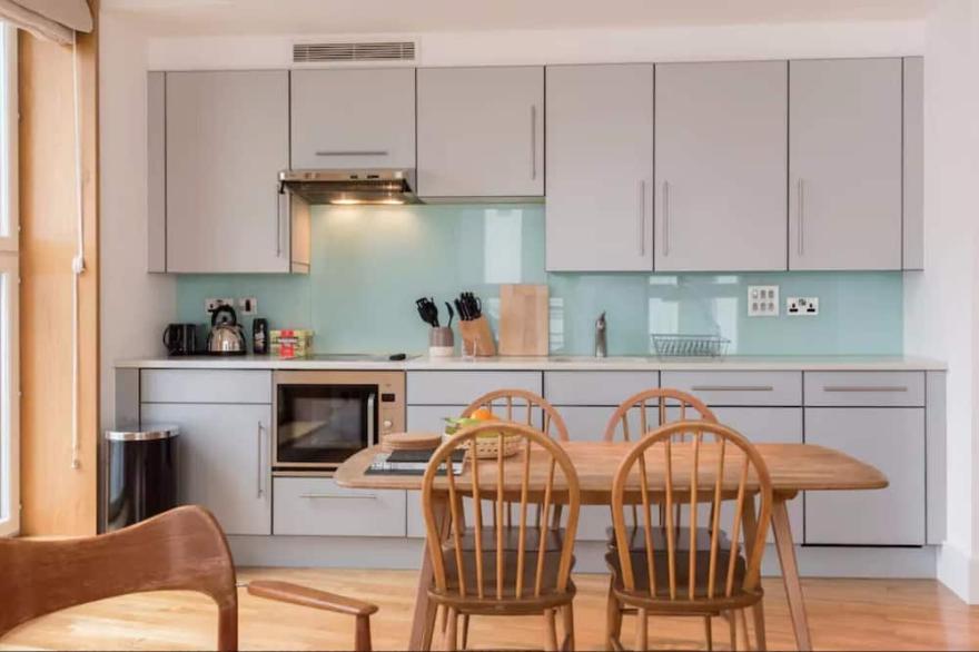 Soulful Central London Apartment (Piccadilly Circus) - Best View in London!