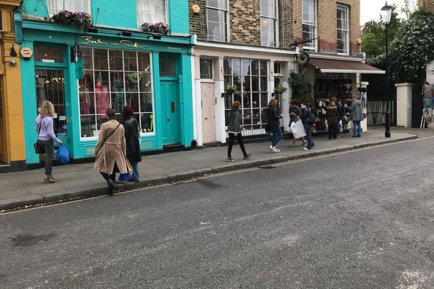 Stylish Notting Hill Studio Flat that can sleep 4 people