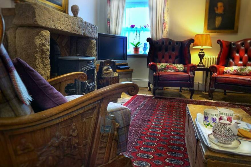 Corner Cottage 1 mile from Ballygally and Antrim Coast Rd