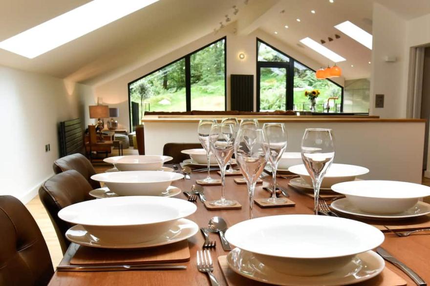 Stunning, Luxury Lodge - 300m from Lake Coniston - Sleeps 8