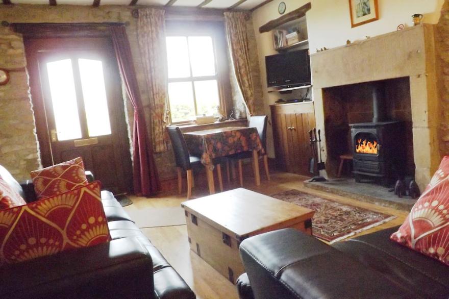 Stunning views. Wifi. Pets welcome. Five star rating on Trip Advisor