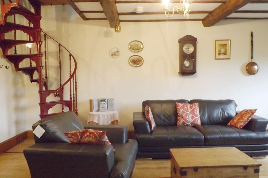 Stunning views. Wifi. Pets welcome. Five star rating on Trip Advisor