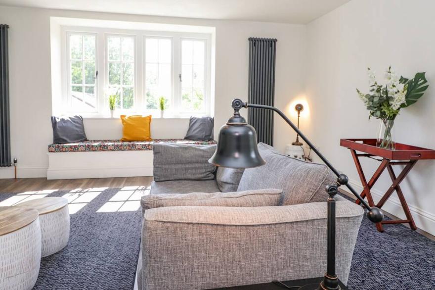 RAFFLEYS @ ENGADINE, luxury holiday cottage in Windermere