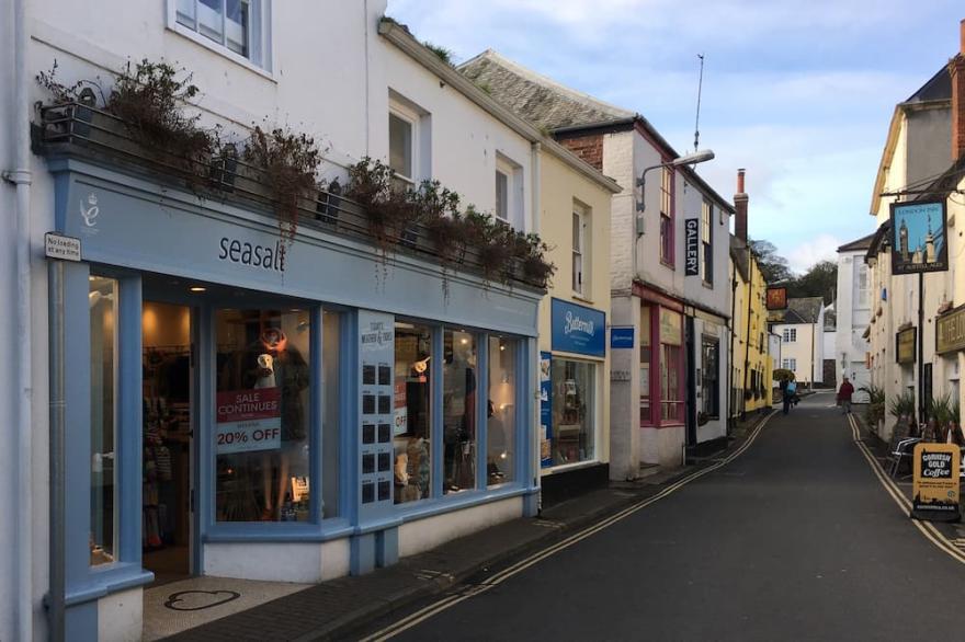 3 bed Luxury Cottage - Excellent Location in Padstow