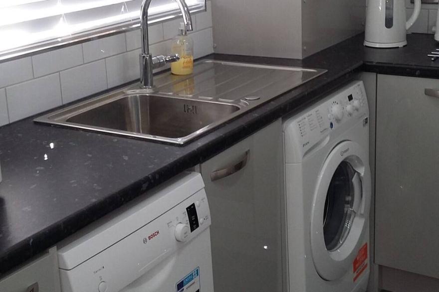 Beautifully Refurbished 2 Bed Cottage