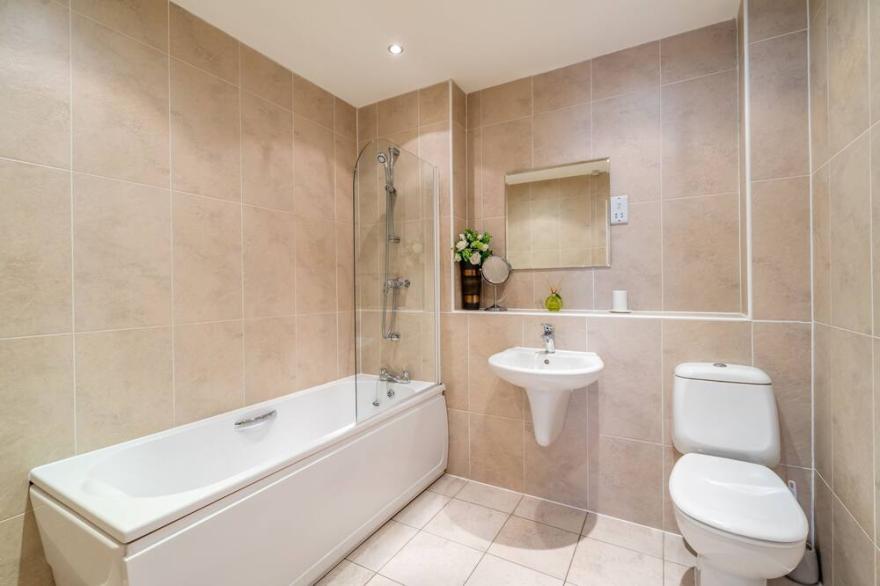 Stonegate Retreat -  a family break that sleeps 4 guests  in 2 bedrooms