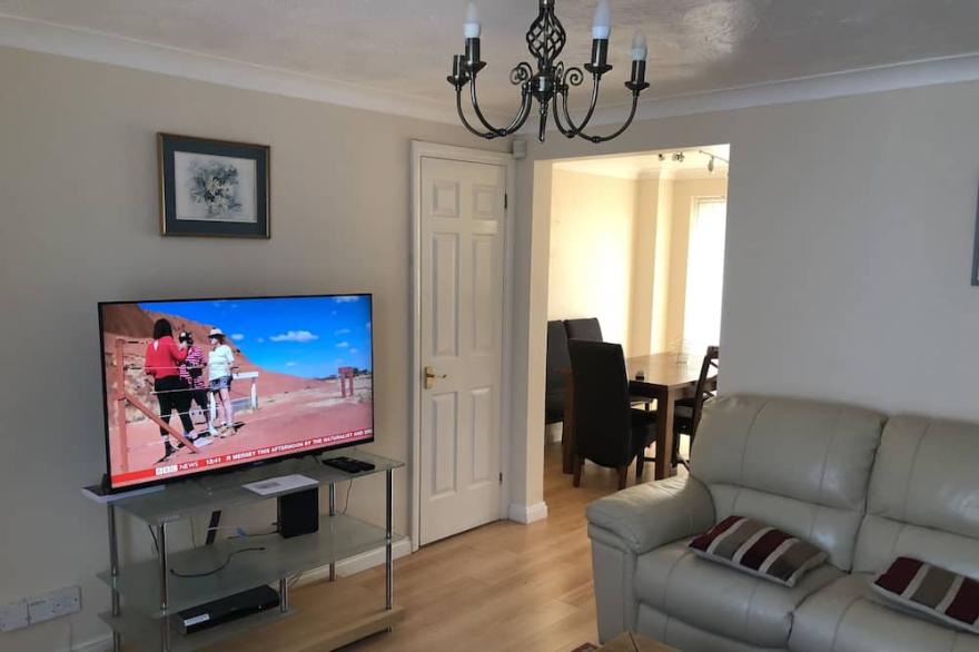 Home Away From Home - Relax with Netflix