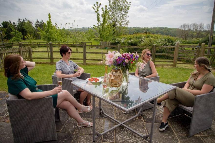 A Hidden Gem, Beautiful Barn With Stunning Countryside Views