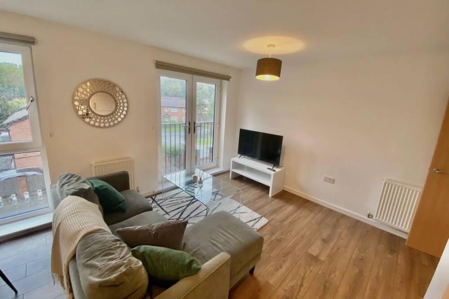 Knightsbridge Court Apartments - Central - New