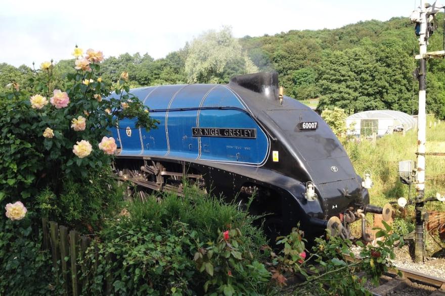 Your unique front-row view of North Yorkshire Moors steam trains. Coast 20 Mins