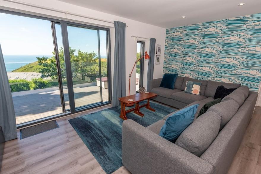 High Tide - Six Bedroom House, Sleeps 12