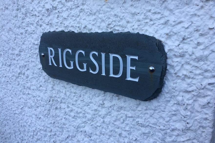 RiggsideKeswick, Modern, Spacious, Gardens, Parking & Panoramic Mountain Views.