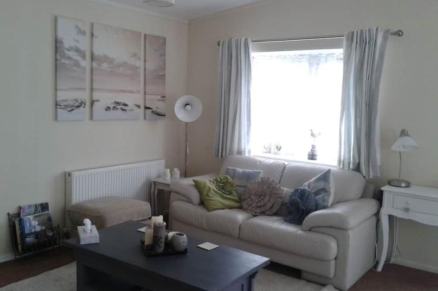 Family friendly Holiday Bungalow in  North Cornwall