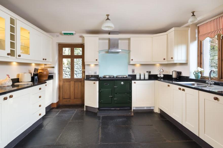 Traditional home to sleep 7 on the outskirts of Ambleside