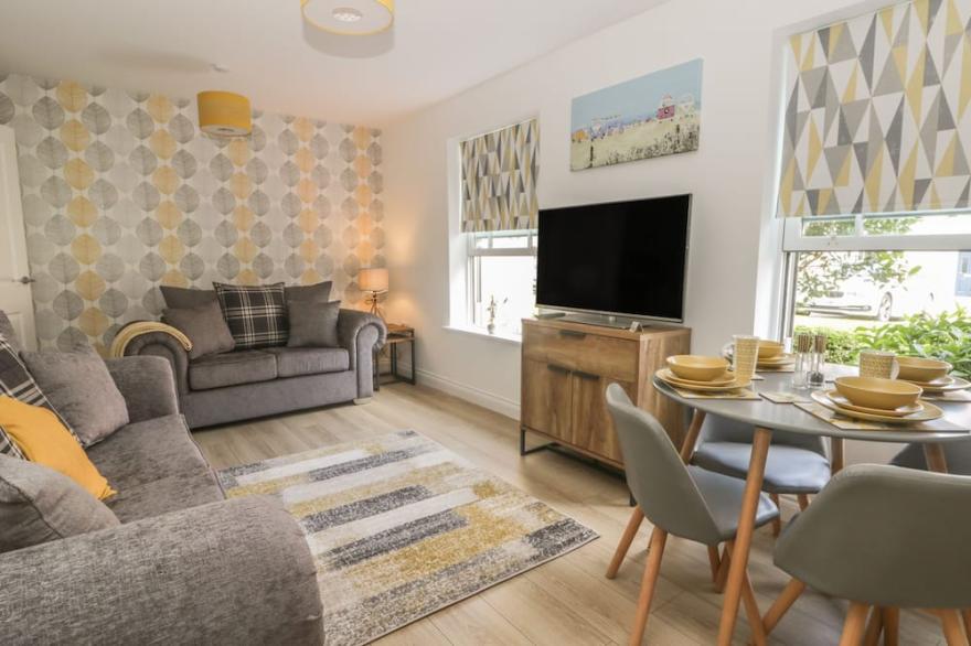 THE KRUSTY KRAB, pet friendly, country holiday cottage in Filey
