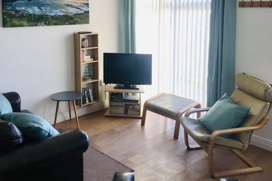 No.67 Pebbles 2 Bed Holiday Chalet, Widemouth Bay Holiday Village, Bude EX23 0DJ