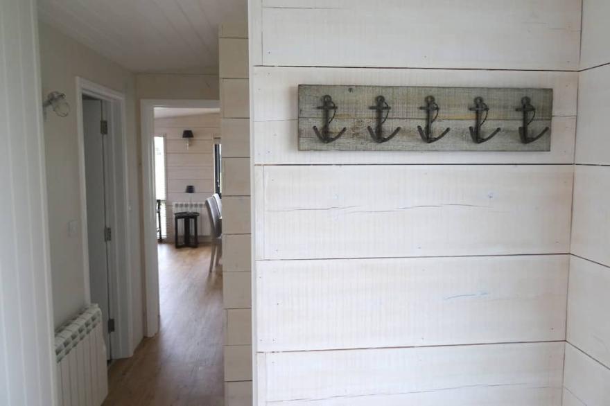 Luxury Contemporary Beach Lodge With Sand Dunes And River Views - Sleeps 6