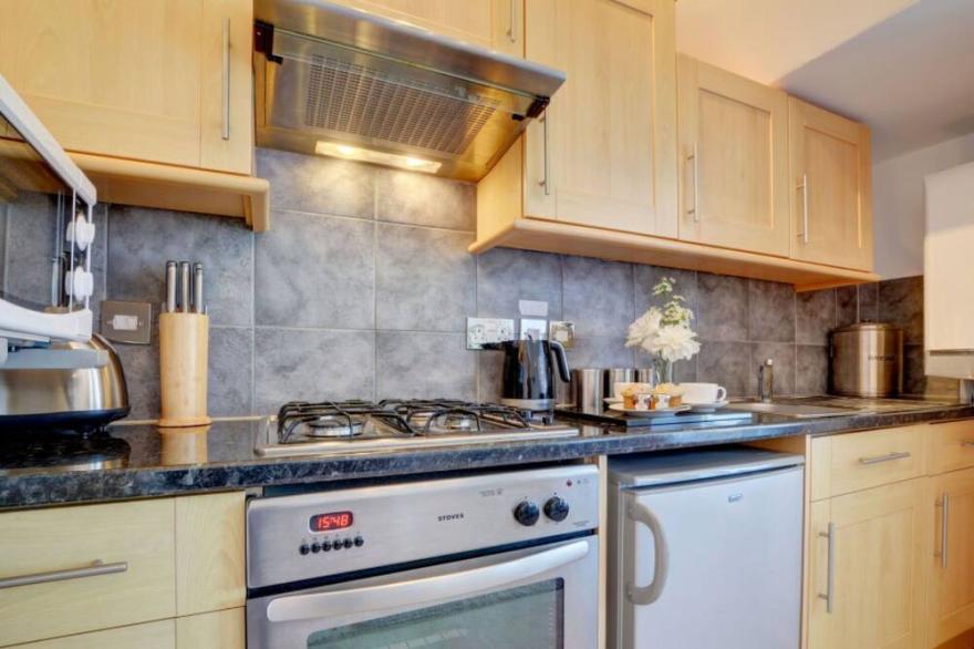 Beautiful apartment for 2 guests with WIFI, TV and parking