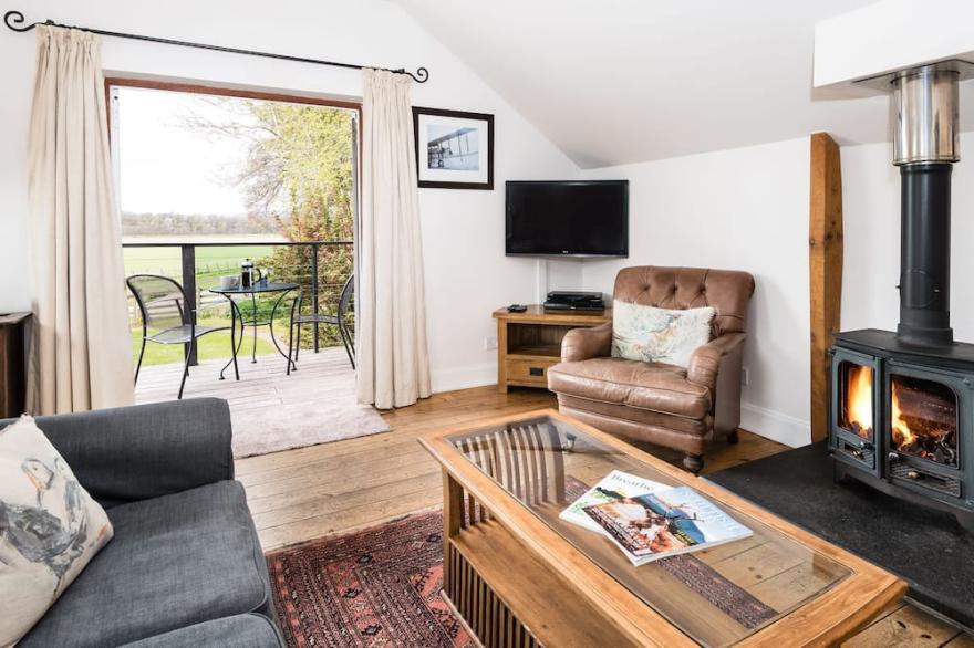 Delightful holiday cottage in a peaceful, rural location with stunning views