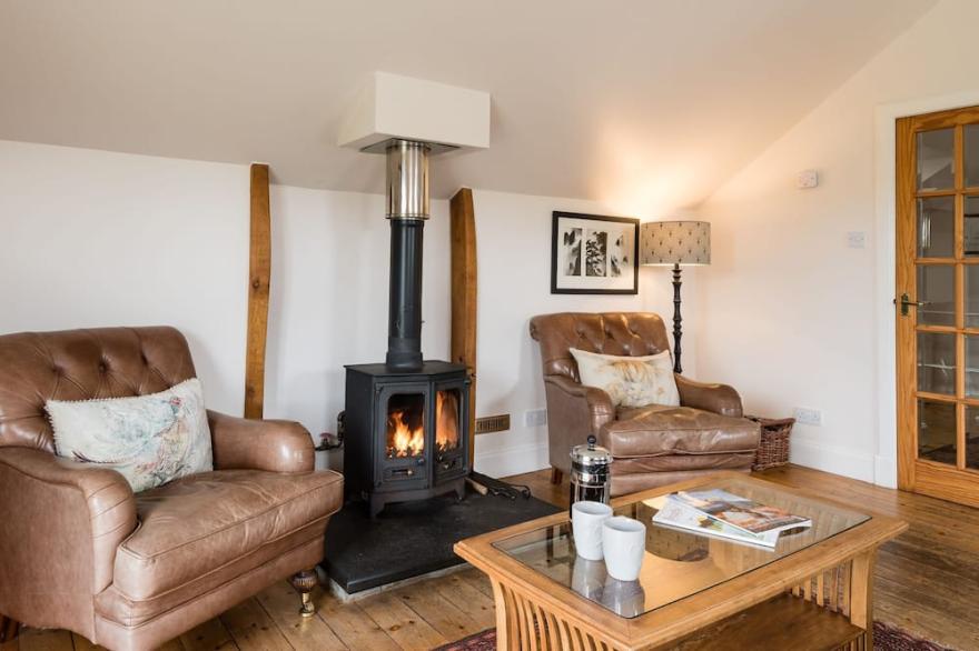 Delightful holiday cottage in a peaceful, rural location with stunning views