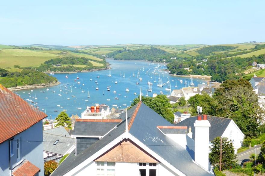 Spacious Family House In Salcombe, Devon, England