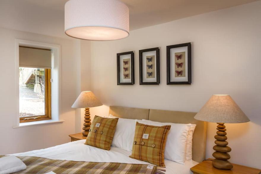 Beautifully Converted Property On The Prestigious Pullwood Bay Estate, Ambleside