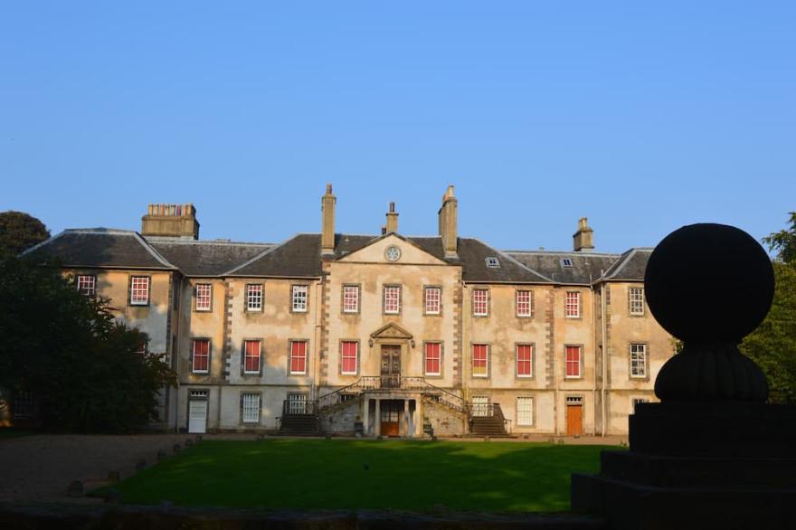 Beach Ground Floor Flat, Edinburgh, Golf Coast & Festival Sleeps 4,