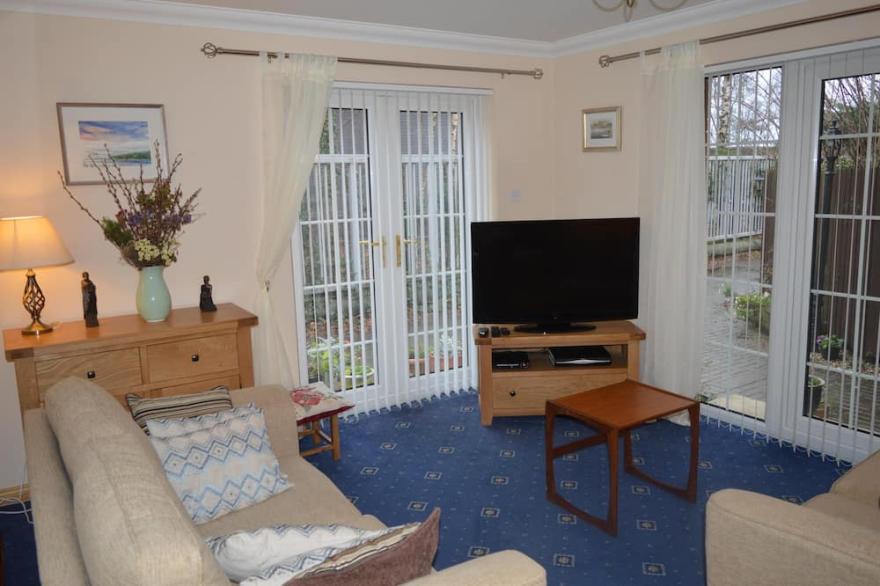 Beach Ground Floor Flat, Edinburgh, Golf Coast & Festival Sleeps 4,