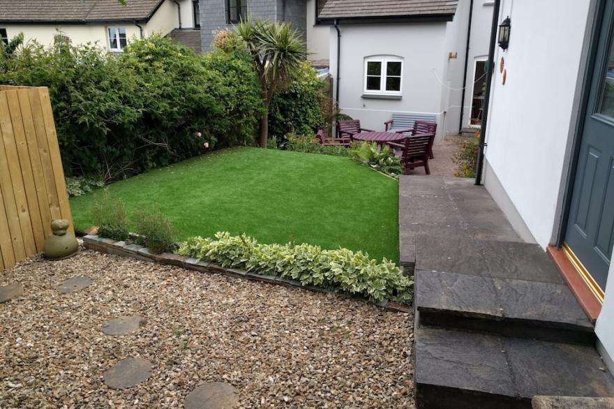 Lovely 3 bed property located in Cubert, very near to Holywell & Crantock