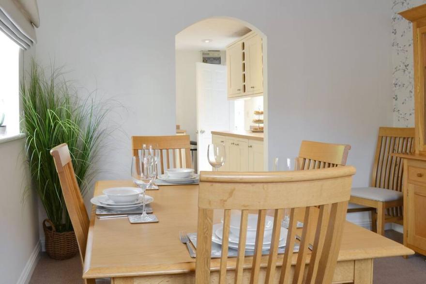 3 bedroom accommodation in West Bay, near Bridport