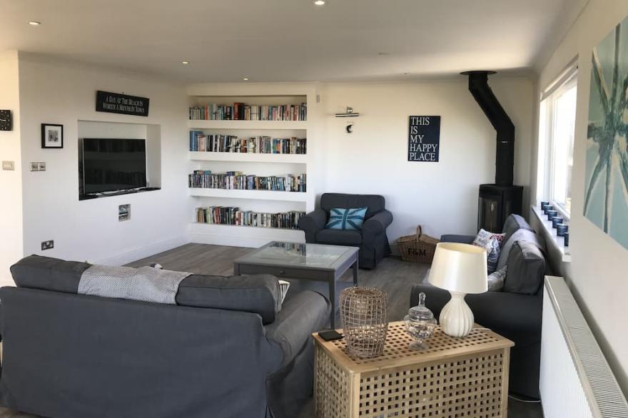 Detached House With Fabulous Sea Views