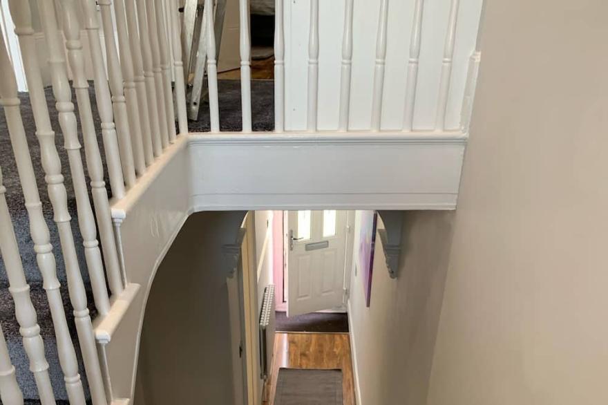 Large Central  Delightful Townhouse