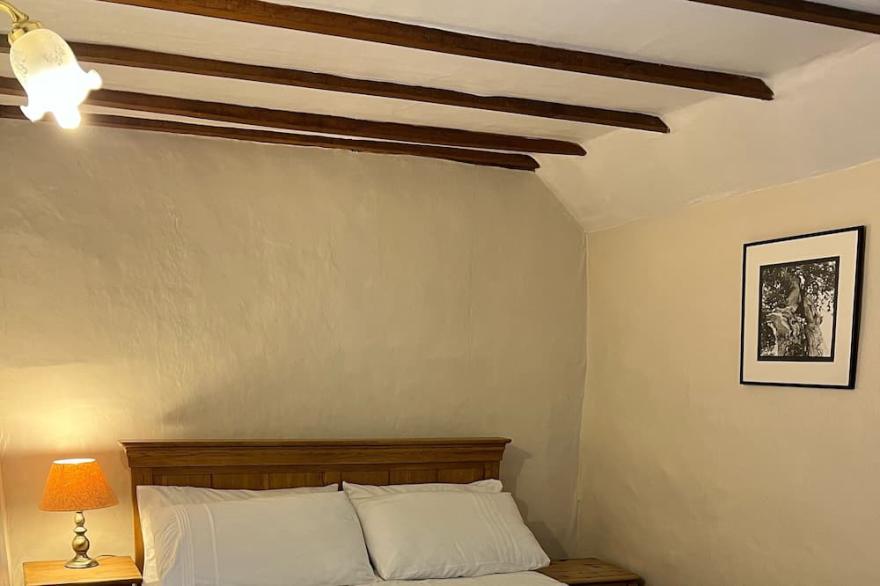 Romantic Holiday Cottage, Kington, Nr Hay On Wye, Welsh Borders Wales