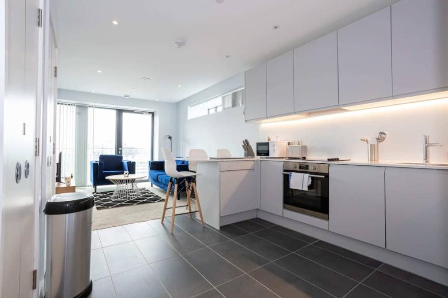 Stunning 2 Bedroom Apartment, Manchester
