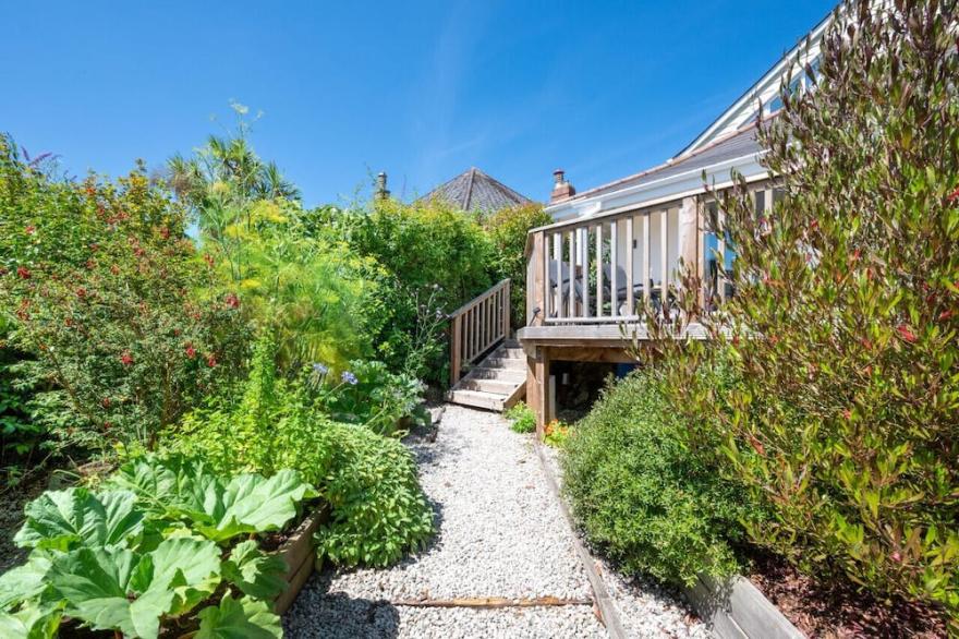 Seahorses - Three Bedroom House, Sleeps 6