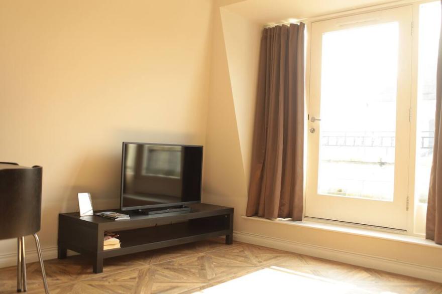 Beautiful, One bedroom apartment, City Centre