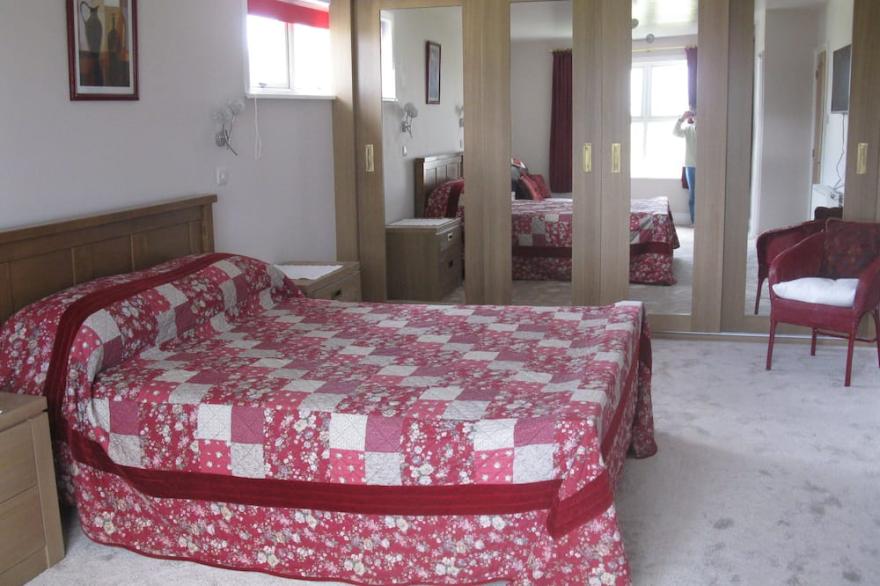 A large family fiendly house close to the beach and restaurants