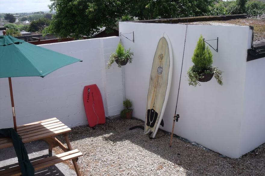 Family Holiday Home, Very Close to Beach in Quiet Road.